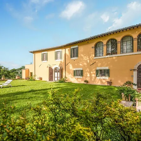 בית נופש Casa Dei Lecci *