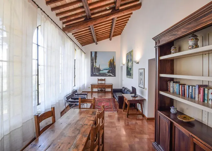 Feriehus Casa Dei Lecci Foligno