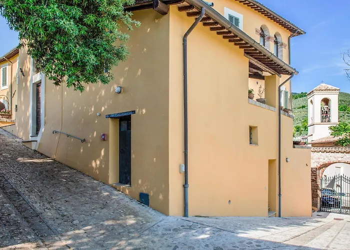 Casa Dei Lecci Feriehus *