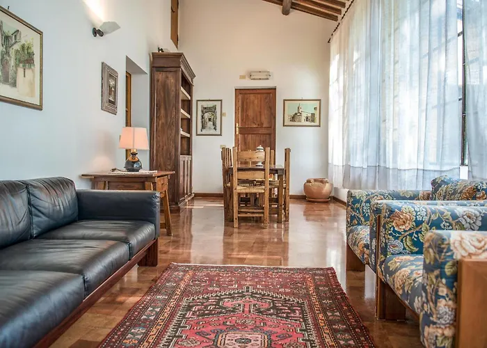 Casa Dei Lecci Feriehus *