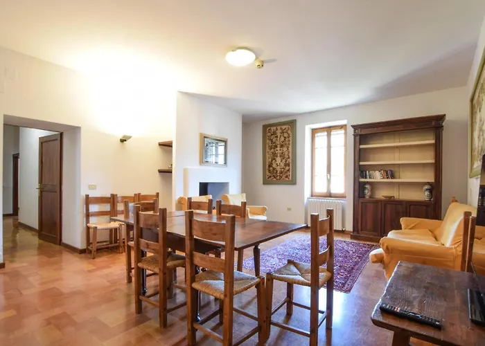 Feriehus Casa Dei Lecci Foligno