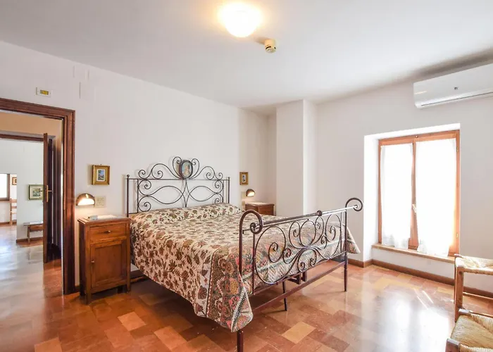 Casa Dei Lecci Feriehus Foligno